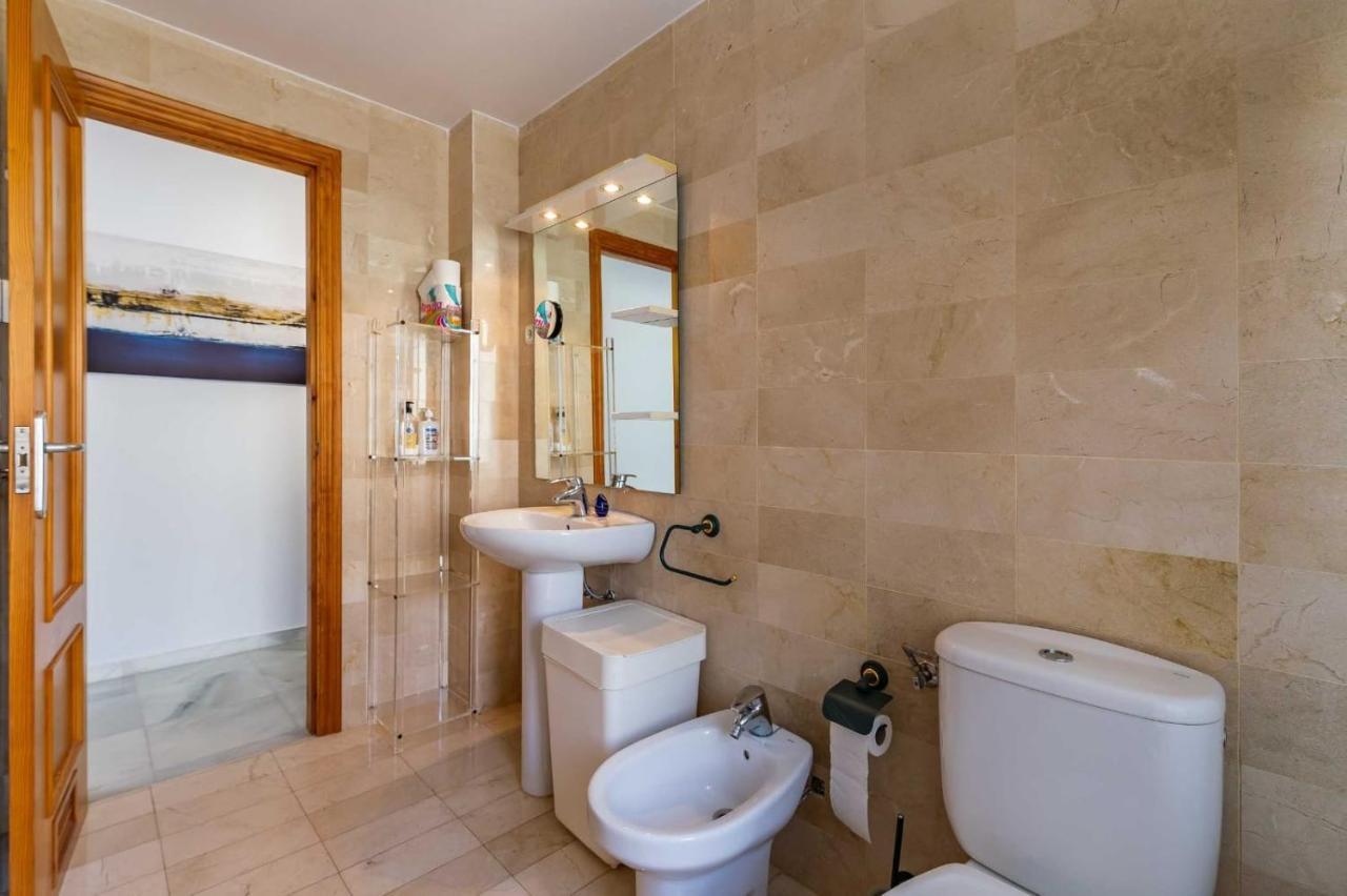 Fuengirola Los Boliches Paseo Maritimo Rey De Espana Esquina Lope De Vega 1 Dormitorio Mas Sofa Cama Salon Mas Cama Supletoria Zewnętrze zdjęcie