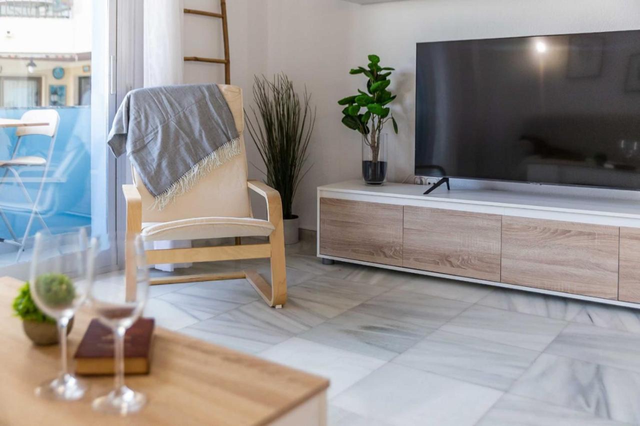 Fuengirola Los Boliches Paseo Maritimo Rey De Espana Esquina Lope De Vega 1 Dormitorio Mas Sofa Cama Salon Mas Cama Supletoria Zewnętrze zdjęcie
