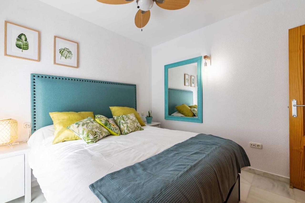Fuengirola Los Boliches Paseo Maritimo Rey De Espana Esquina Lope De Vega 1 Dormitorio Mas Sofa Cama Salon Mas Cama Supletoria Zewnętrze zdjęcie