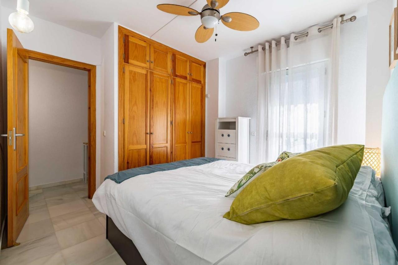 Fuengirola Los Boliches Paseo Maritimo Rey De Espana Esquina Lope De Vega 1 Dormitorio Mas Sofa Cama Salon Mas Cama Supletoria Zewnętrze zdjęcie